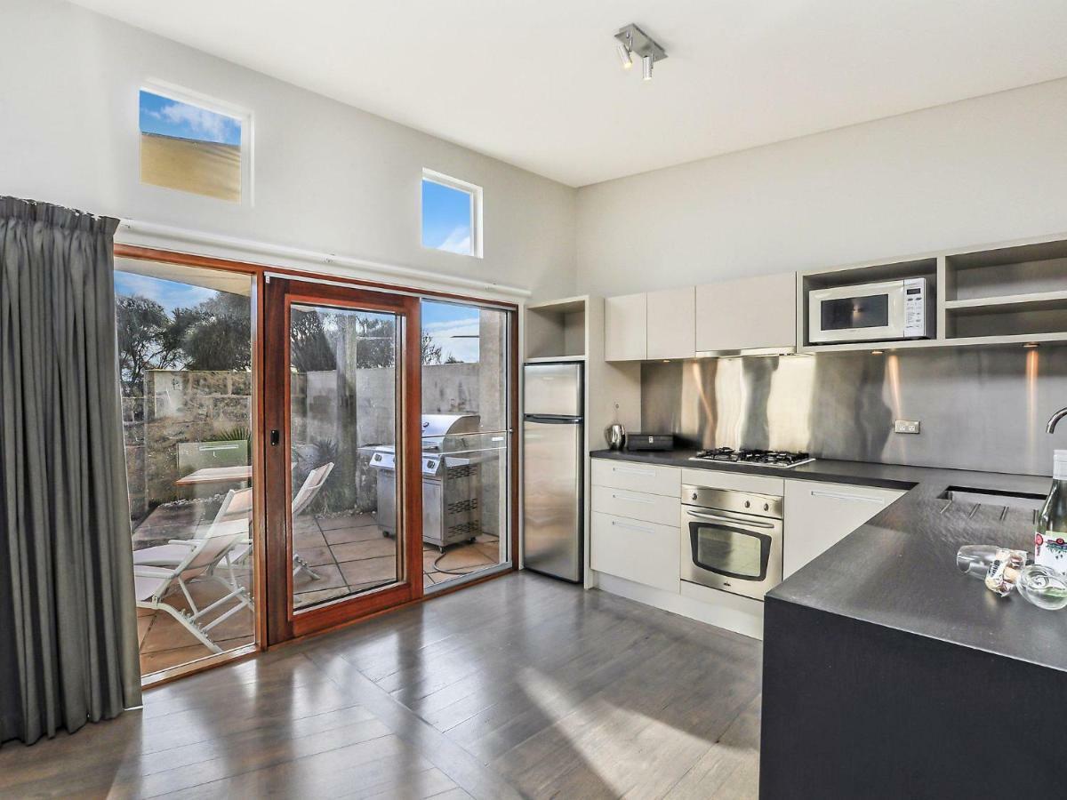 Hearn'S Beachside Villa 2 Port Fairy Exterior foto