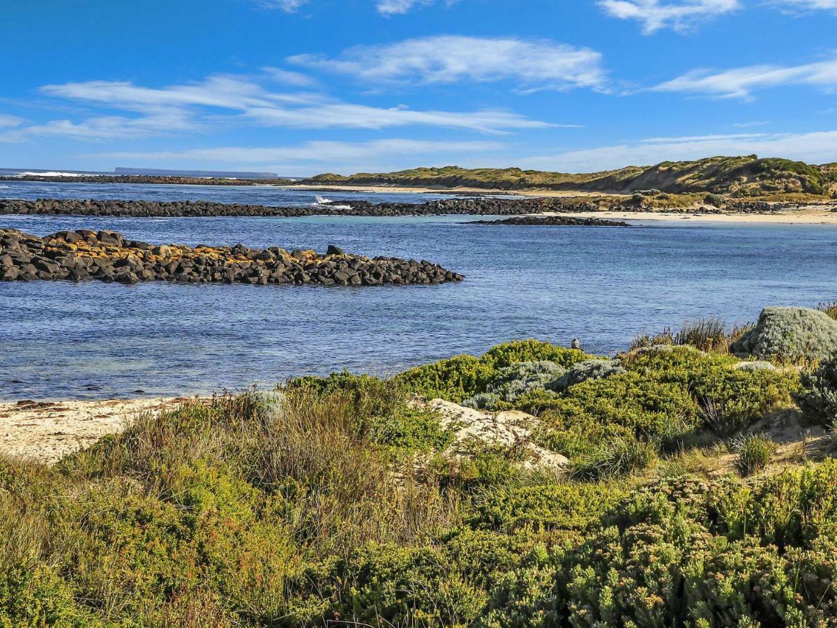 Hearn'S Beachside Villa 2 Port Fairy Exterior foto