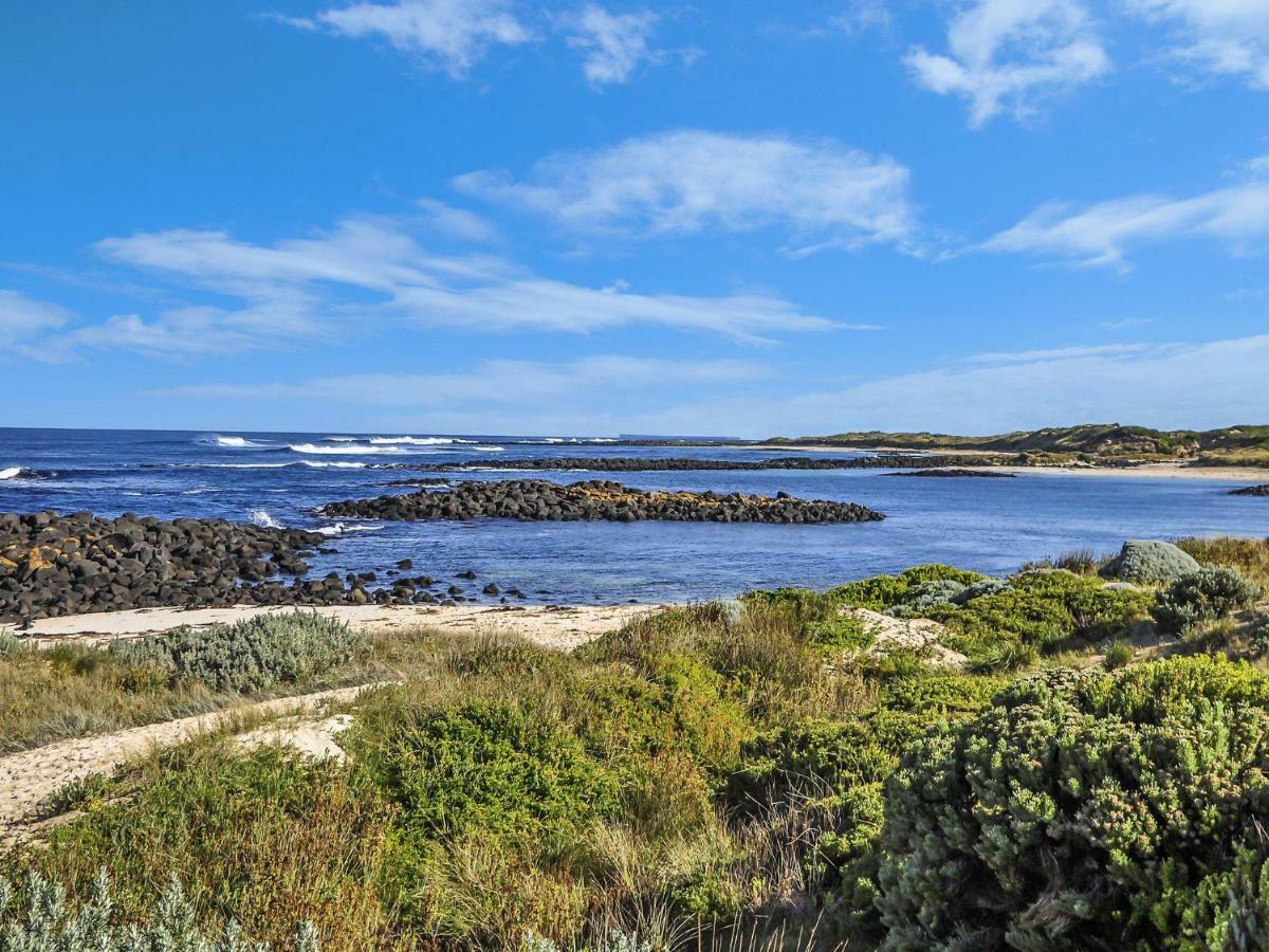 Hearn'S Beachside Villa 2 Port Fairy Exterior foto